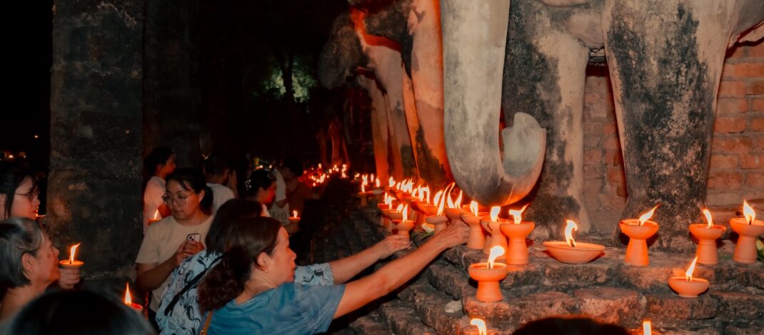 ททท. จัดกิจกรรมเวียนเทียนตะคันเมืองโบราณสุโขทัย สืบสานพุทธศาสนา ต่อยอดทุนวัฒนธรรมสู่ประสบการณ์ท่องเที่ยวทรงคุณค่า