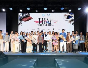 ททท. เปิดงาน “THAI T’REASURES by Amazing Thailand” ชู “ของดีประเทศไทย” ผสานแฟชั่นไทยร่วมสมัย ดึง 8​ดีไซเนอร์–ICONCRAFT–อัญมณีไทย สู่รันเวย์ “แฟชั่นไทยเท่” 